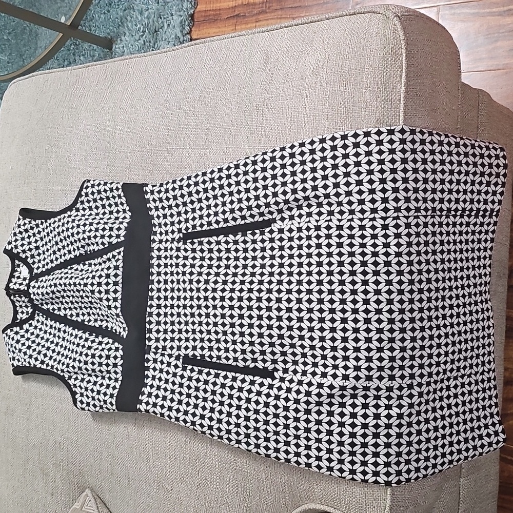 Calvin Klein Ghangham Sheath Black and White Patterned Dress sz 2